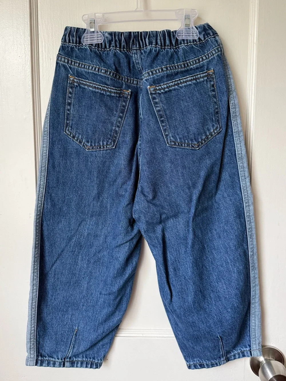Gap kids two tone barrel jeans